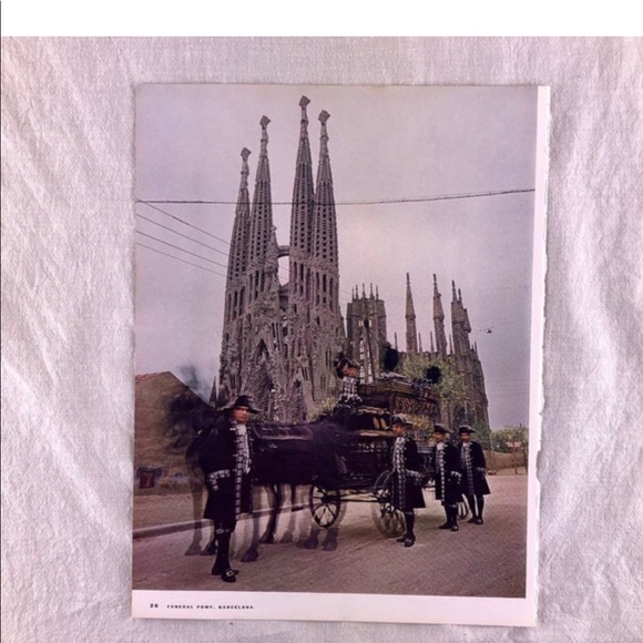 ! 1 Page/2 Sides frm 1951 Photo Book, Crayfish Stew, Funeral Procession in Spain - Picture 3 of 4